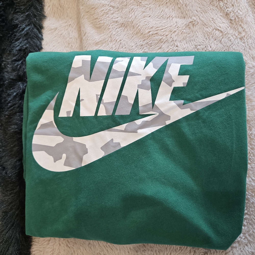 2 Men's Nike T-SHIRTS (1) Green Sweatshirt w Camo Logo, (1) BLACK